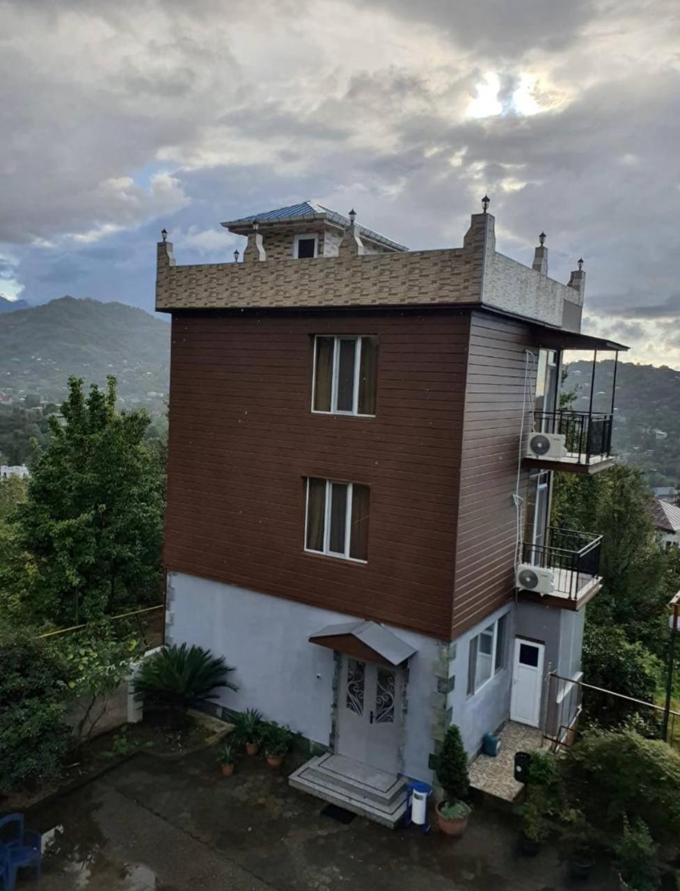 Отель Gt House Батуми Экстерьер фото