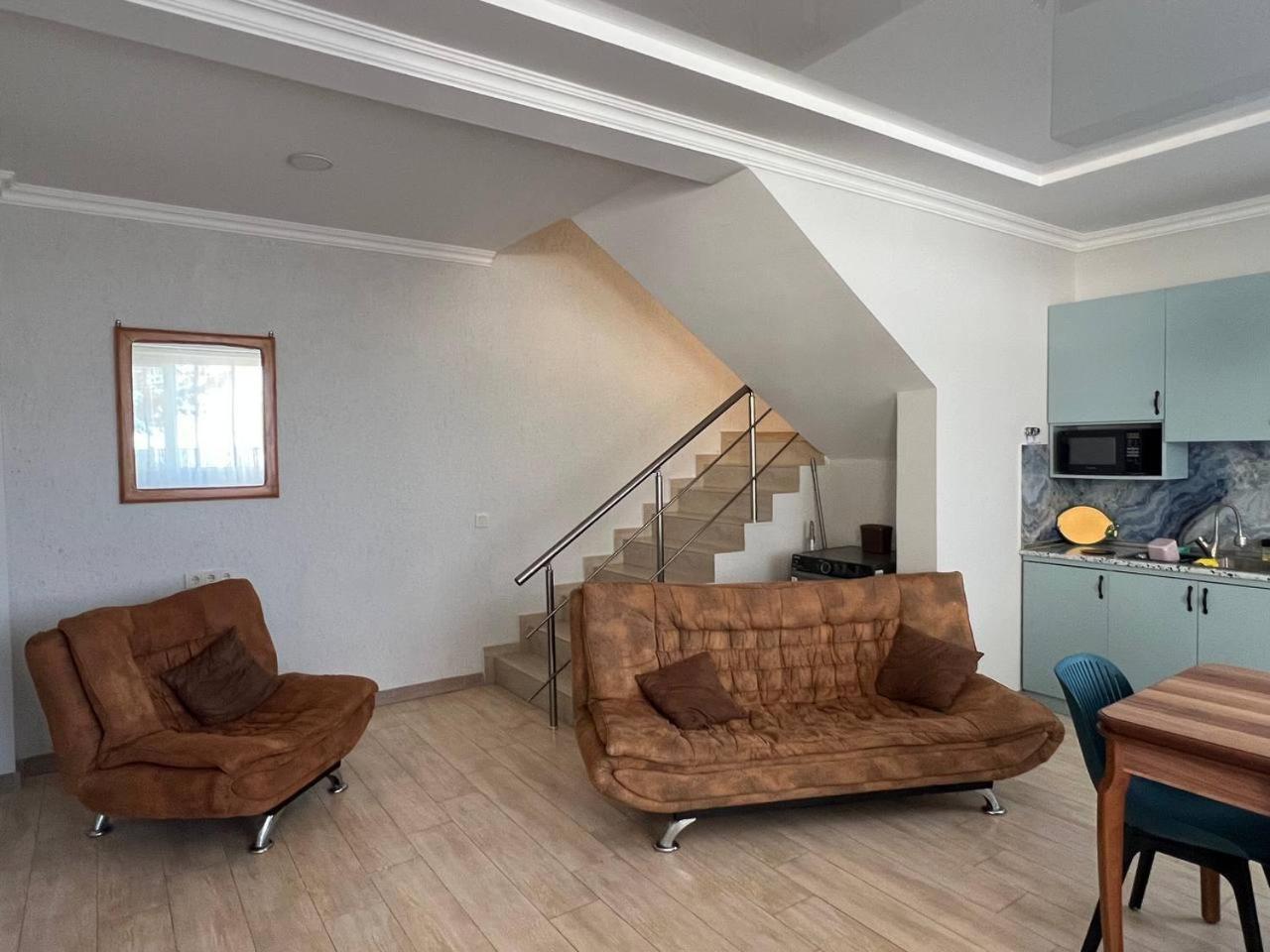 Отель Gt House Батуми Экстерьер фото