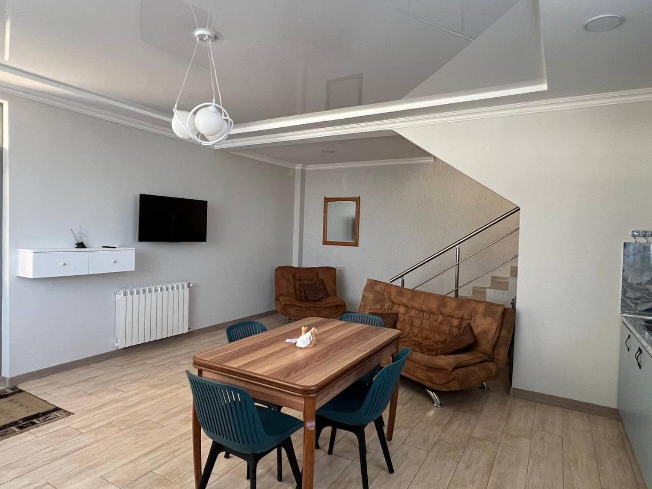 Отель Gt House Батуми Экстерьер фото