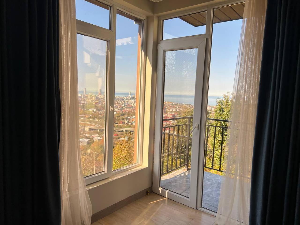 Отель Gt House Батуми Экстерьер фото
